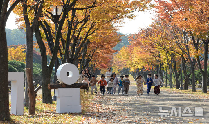 내륙 중심 짙은 안개…낮 최고 22도 평년 기온